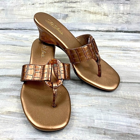 Life Stride “Fabulous” Bronze Wedge Thong Sandal Low Wedge Heel Comfort Croc 7M - Picture 2 of 16